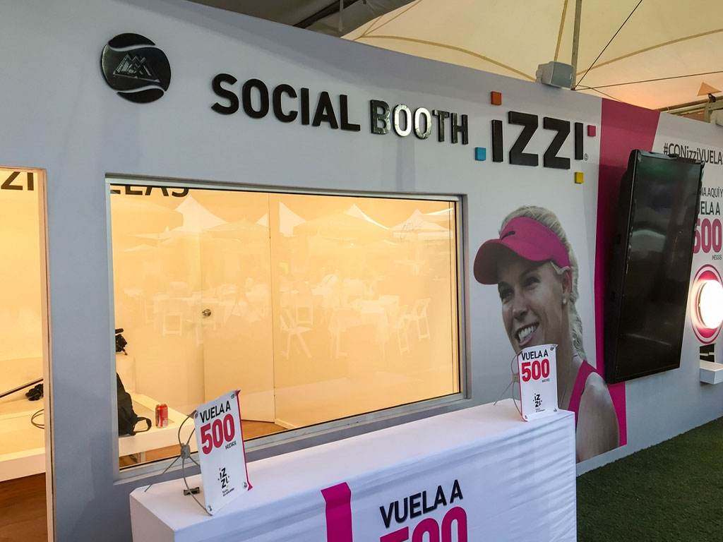 Stand Izzi